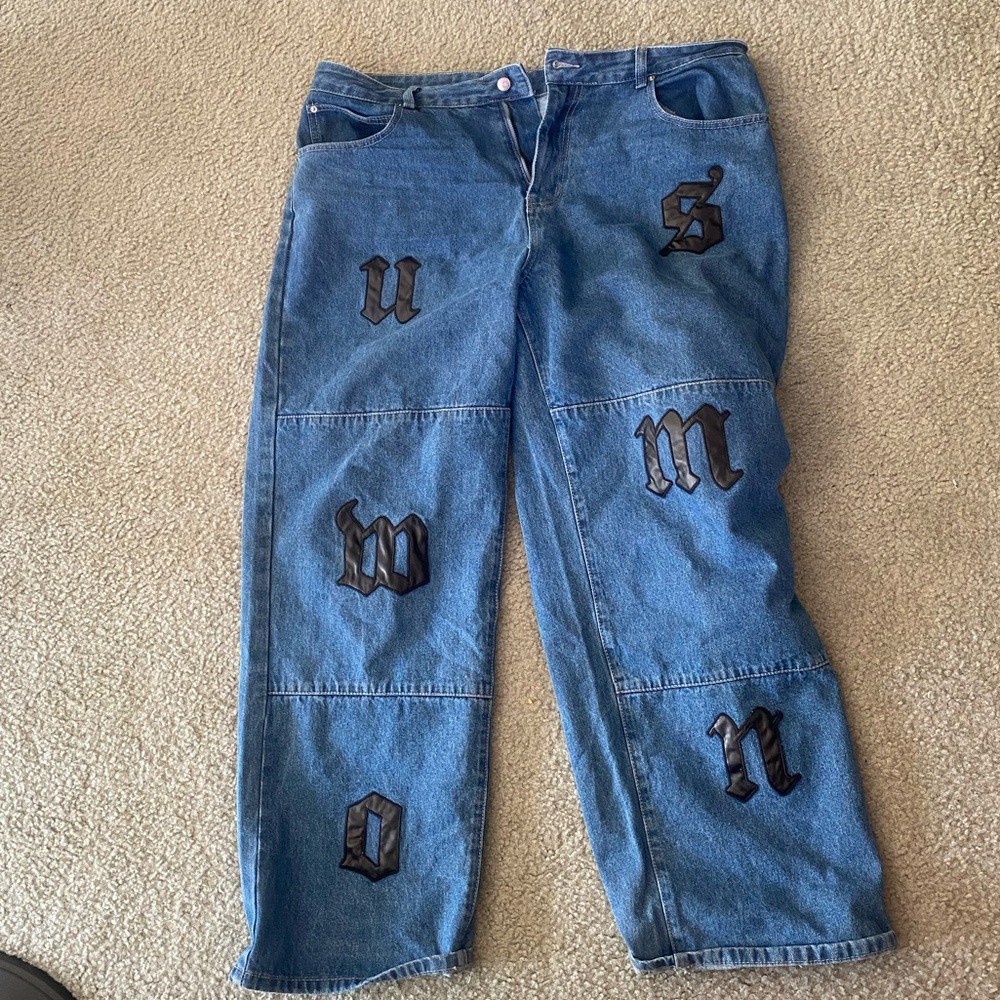 Sumwon loose fit jeans with badges